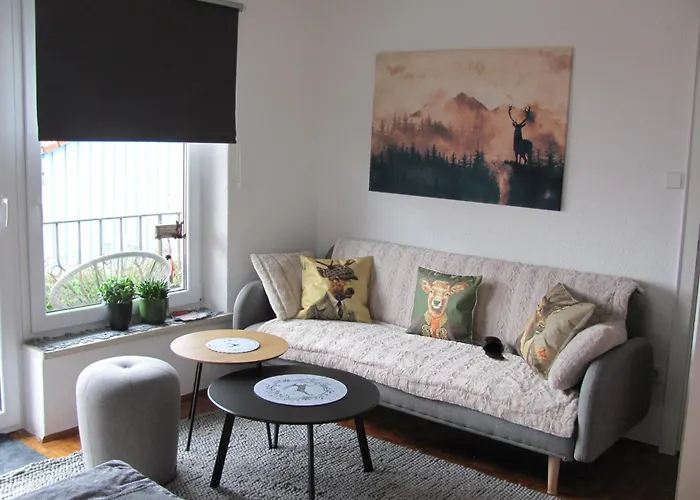 #1Gemuetliches Ruhiges Sonniges Balkonzimmer Mit Gemeinschaftsbad W-Lan Airport Nah Late Night Check In Haus Nr 9,5